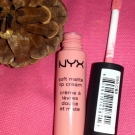 Swatch de Inessou01 : Soft matte lip cream, NYX