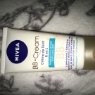 Swatch de Sarah22 : BB Cream Crème de Teint 6 en 1, Nivéa