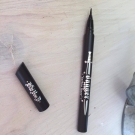 Swatch de From.kat : Dagger Tattoo Liner, Kat Von D