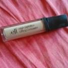 Swatch de laumake-up : Anti-Cernes Haute Définition, Eyeslipsface