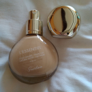 Swatch de Ario222 : L'Essentiel - Fond de teint éclat naturel tenue 16h - IP 20, Guerlain