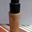 Swatch de Ario222 : Fond de teint Peau Parfaite 14h* - Zéro Défaut - Couleurs Nature, Yves Rocher