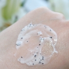 Swatch de ChoupnBeauty : Soin Exfoliant Corps, Sarmance