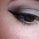 Swatch de ChoupnBeauty : Cat Eyes Palette de Fards à paupières, Too Faced