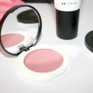 Swatch de ChoupnBeauty : Blush Compact, Lily Lolo