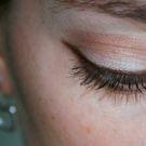 Swatch de ChoupnBeauty : Cat Eyes Palette de Fards à paupières, Too Faced