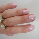 Swatch de lesenviesdetalie : Nail lacquer - Vernis action fortifiante et durcissante, Kiko