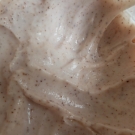 Swatch de lesenviesdetalie : Gommage Corporel Pêche De Vigne, The Body Shop