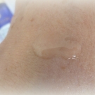 Swatch de lesenviesdetalie : Aqua Hypnotica Essence Botanique Défatiguante Yeux, Sanoflore