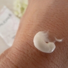 Swatch de lesenviesdetalie : Crème gourmande mains et ongles, Caudalie