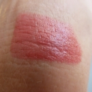 Swatch de lesenviesdetalie : Rouge Volupté Shine, Yves Saint Laurent