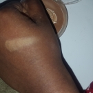 Swatch de shoppinggirl : Poudre compacte, Modelite