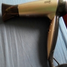 Swatch de shoppinggirl : Un sèche-cheveux ionisant, Quigg beauté