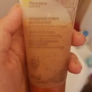 Swatch de Mylimali : Gommage corps revitalisant, Fleurance Nature