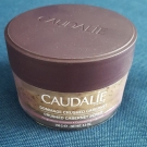 Swatch de Mamenfolie : Gommage Crushed Cabernet, Caudalie