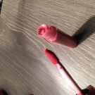 Swatch de Ophé01 : Everlasting Liquid Lipstick - Rouge à lèvres liquide, KAT VON D BEAUTY