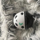 Swatch de Ophé01 : Panda's Dream White Hand Cream, Tonymoly