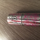 Swatch de Ophé01 : Fakeup Anticernes Hydratant, Benefit Cosmetics