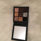 Swatch de Ophé01 : Essentials Eye Palette - Palettes d'ombres à paupières, Huda Beauty