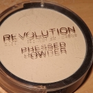 Swatch de dwtginger : Makeup Revolution Pressed Powder - Translucent, Makeup Revolution