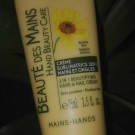 Swatch de morganetocco : Beauté des mains crème sublimatrice 2 en 1 mains et ongles, Yves Rocher