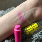 Swatch de Héléa : Baby Lips Baume à Lèvres Teinté, Maybelline New York