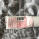 Swatch de little flower : Baume Corps Super Hydratant, Clarins