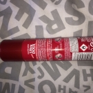 Swatch de little flower : Shampooing Sec Purifie et Protège Huile d'Argan Cranberry - Ultra Doux de Garnier, Garnier