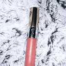 Swatch de little flower : Gloss  Volupté, Yves Saint Laurent