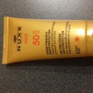 Swatch de Quiriane : Crème Délicieuse Visage SPF 30, Nuxe