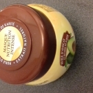 Swatch de Quiriane : Masque Nutrition Intense Huile d'Avocat et Beurre de Karité Ultra Doux, Garnier