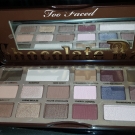Swatch de meghanne13 : Chocolate bar - Palette de fards à paupières, Too Faced