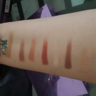 Swatch de meghanne13 : Heavy metals metallic eyeshadow palette, Urban Decay