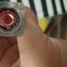 Swatch de meghanne13 : La Petite Robe Noire Le Rouge Délicieusement Brillant, Guerlain