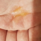 Swatch de meghanne13 : Huile Sèche Précieuse Monoi de Tahiti, Yves Rocher