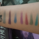 Swatch de meghanne13 : Heavy metals metallic eyeshadow palette, Urban Decay