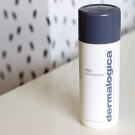 Swatch de estelle_assya : Daily Microfoliant, Dermalogica