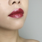 Swatch de Garlic and Grenadine : Vice Lipstick - Rouge à lèvres, Urban Decay