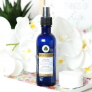 Swatch de Garlic and Grenadine : Véritable Eau Florale Bleuet Messicole Bio, Sanoflore