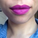 Swatch de Garlic and Grenadine : Rouge à lèvres Matte Revolution, Urban Decay