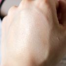 Swatch de Garlic and Grenadine : Illuminateur, NYX