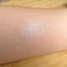 Swatch de Garlic and Grenadine : Living Luminizer, Rms Beauty