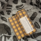 Swatch de Solo ne : Mini rouge à lèvres, Too Cool for School