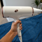 Swatch de La Beauté de Lâm : T3 Cura Hair Dryer, T3