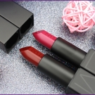 Swatch de Ô Boudoir Parfumé : Audacious Lipstick, Nars