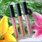 Swatch de Ô Boudoir Parfumé : Liquid Matte - Rouge à Lèvres liquide mat, Huda Beauty