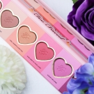 Swatch de Ô Boudoir Parfumé : Love Flush Blush Set, Too Faced