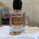 Swatch de Maliia : SÌ - Eau de Parfum, Giorgio Armani
