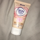 Swatch de Camille76_ : Skin Essentials 6 in 1 Perfection Cream, ALVIRA