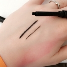 Swatch de Camille76_ : Waterproof Eyeliner, Hema